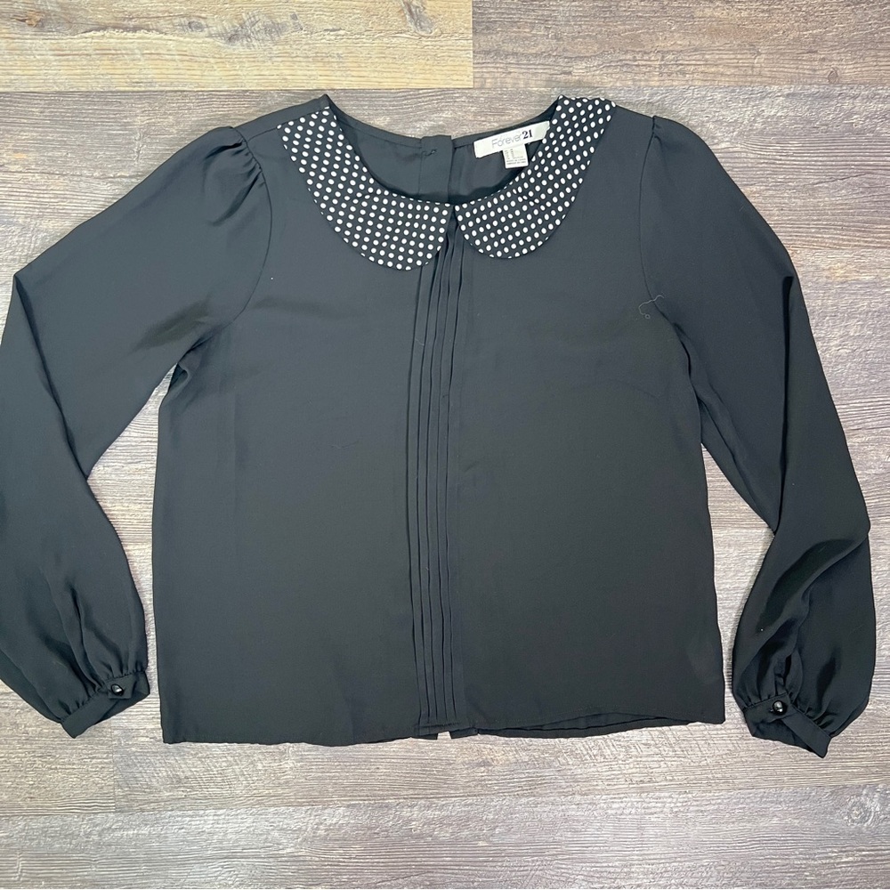 Forever 21 black blouse top shirt with polkadot collar size medium M B174